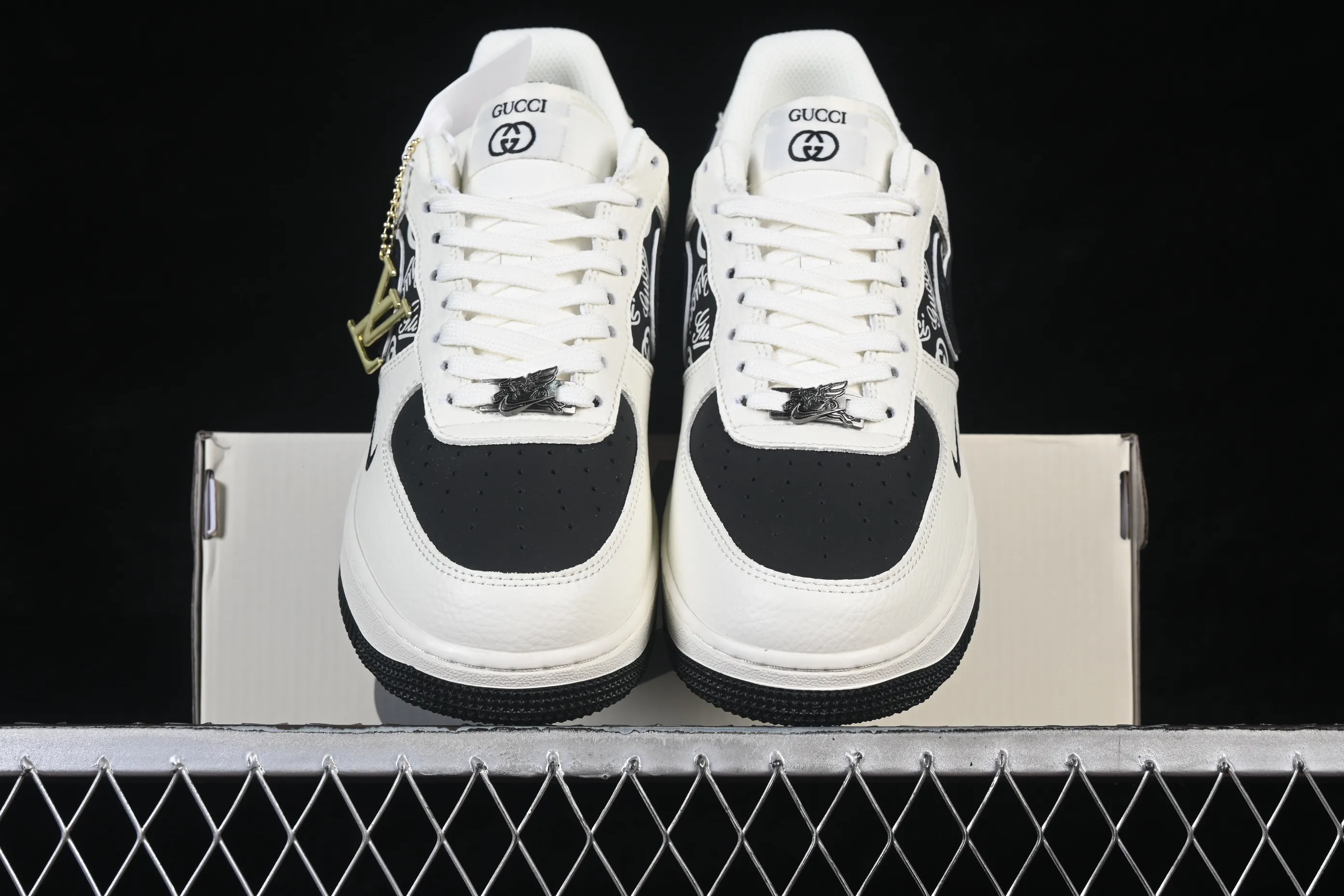 All Categories Nk Air Force 1 Air Force Series Nk Air Force 1 Low Air Force Low Nike Air Force 1'07 Low Joint Beige and Black Intertwined Air Force One Low Casual Sneakers XY9025-016